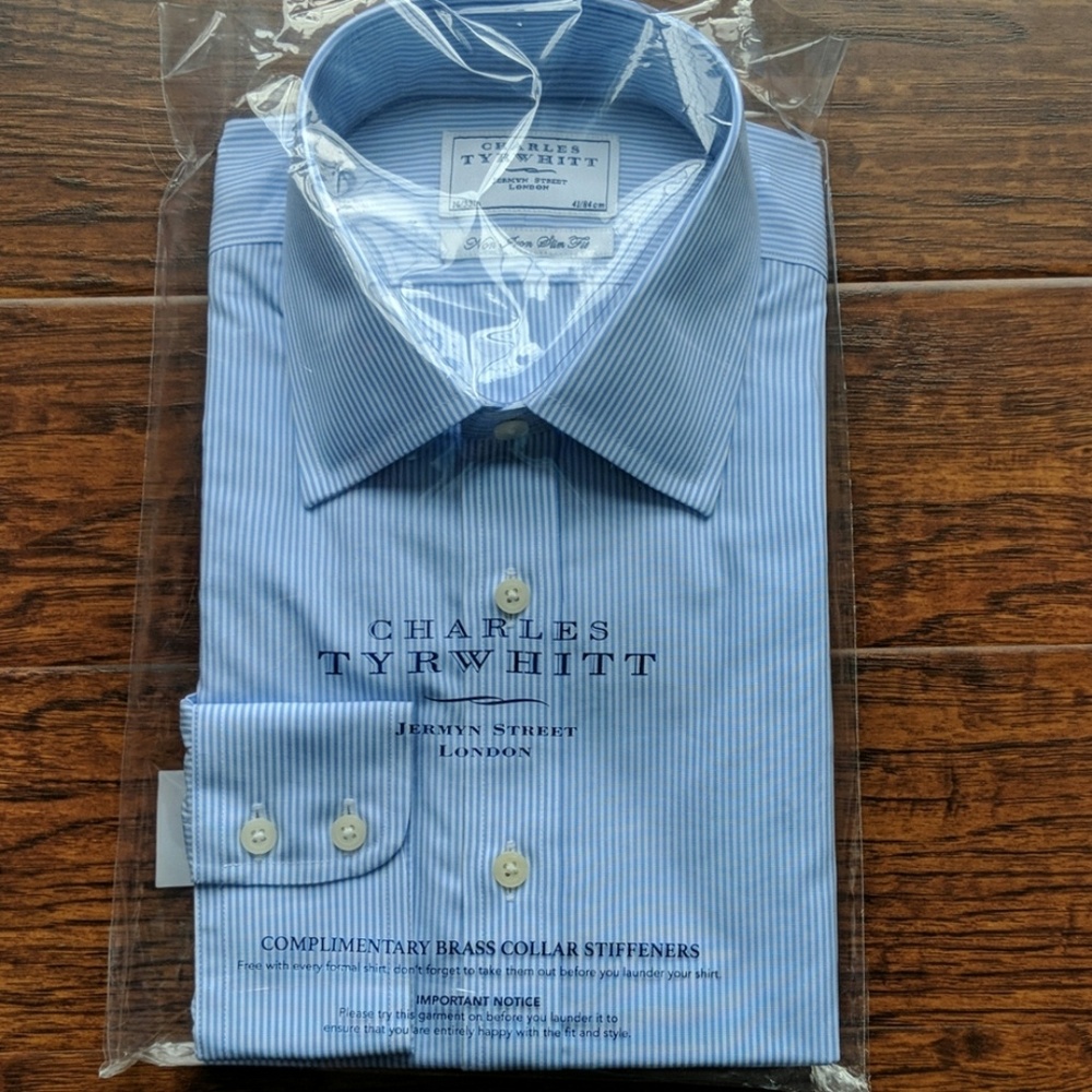 Non-iron slim fit blue/white stripe dress shirt